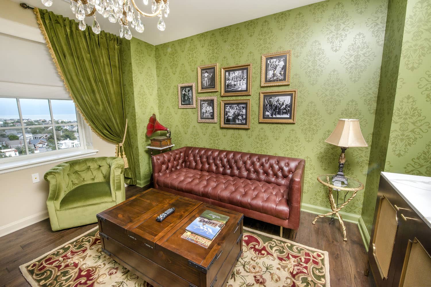 A suite inside The Historic Cavalier Hotel