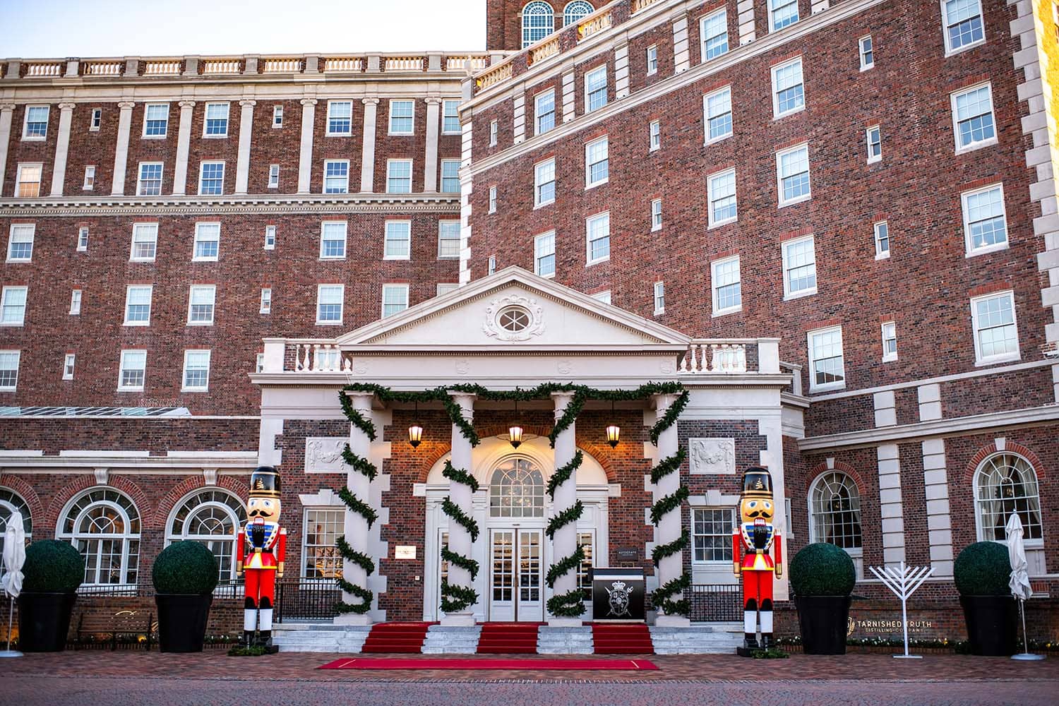The entrance to The Historic Cavalier Hotel decorated for the holidays