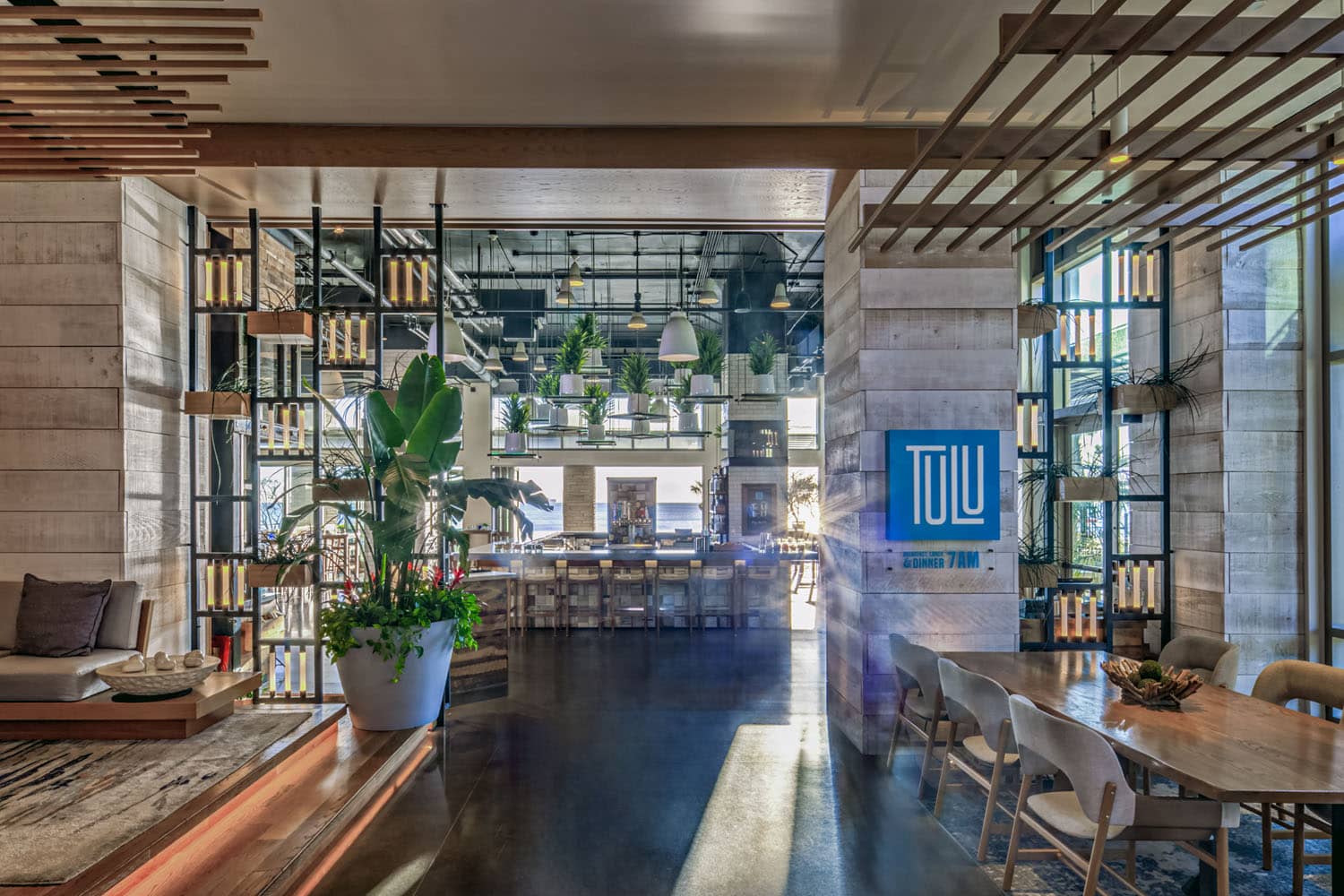 The interior entrance to Tulu Seaside Bar & Grill