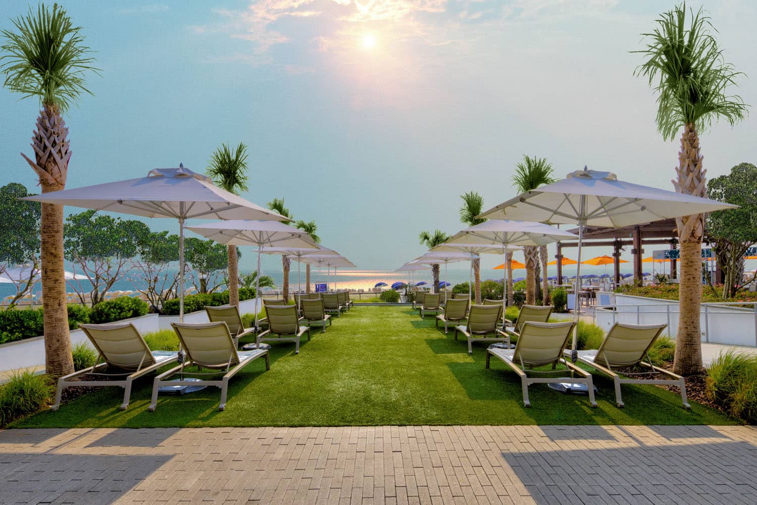 The exterior lawn with chairs at the Marriott Virginia Beach Oceanfront Resort