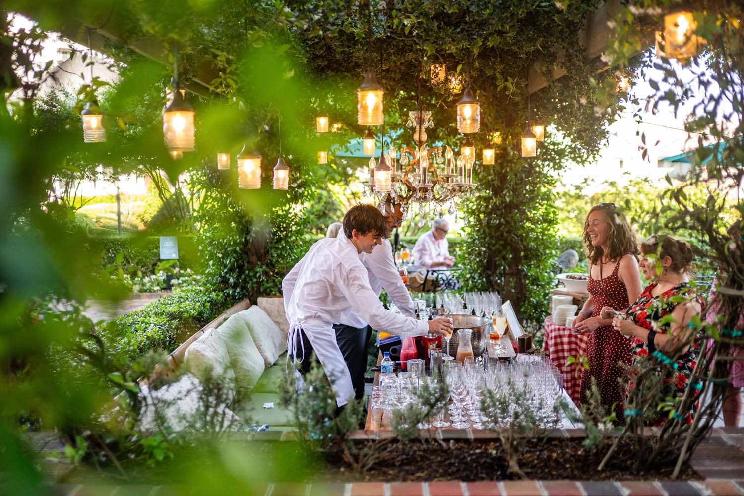 An outdoor garden party at The Historic Cavalier Hotel
