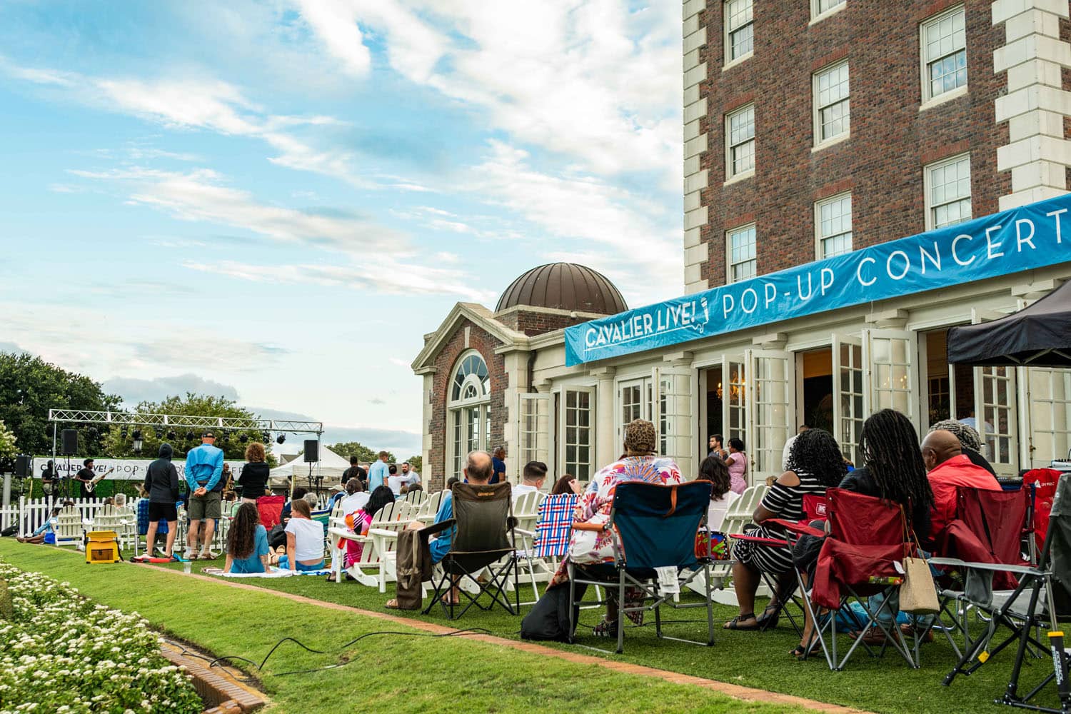 The Historic Cavalier Hotel Great Lawn during an outdoor concert